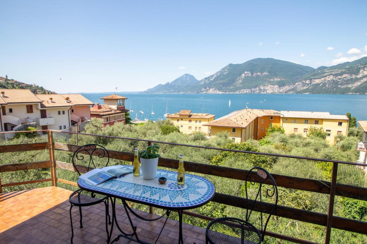 Villa Diana - Terrazza Sul Lago Assenza di Brenzone Dış mekan fotoğraf